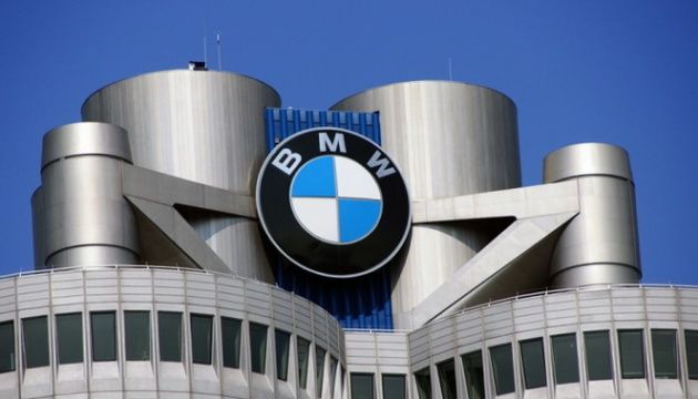 Із Китаю BMW відкликає десятки тисяч авто