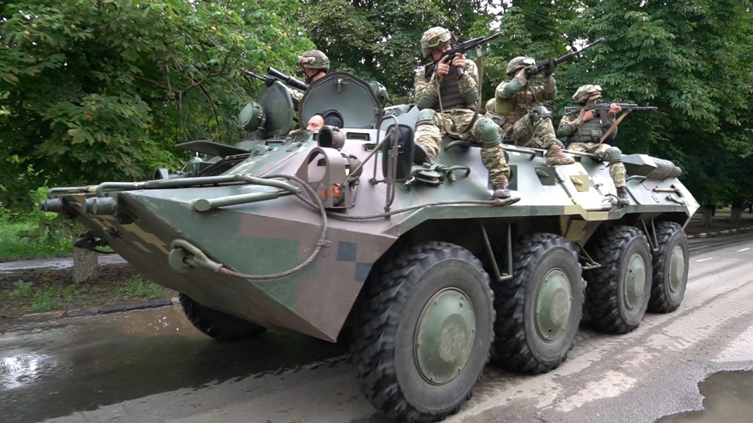 На межі з Кримом десантники ЗСУ відпрацювали знешкодження ДРГ