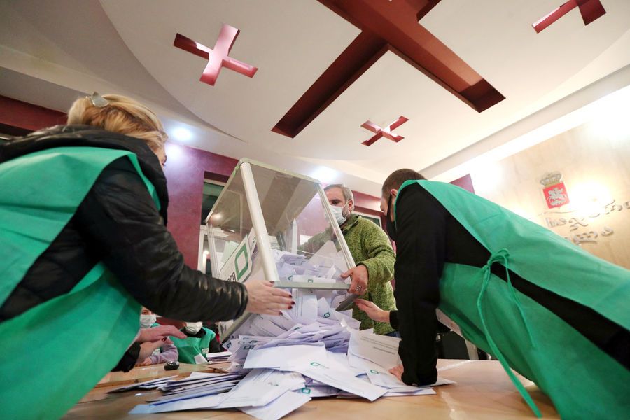 Правляча «Грузинська мрія» перемогла «Єдиний національний рух» Саакашвілі на виборах