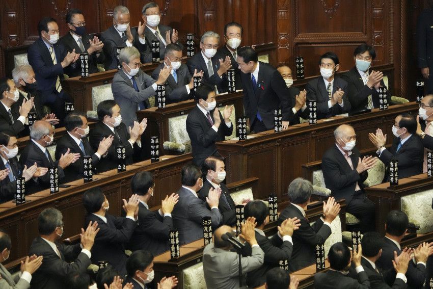 Фуміо Кішіда обраний сотим прем'єр-міністром Японії
