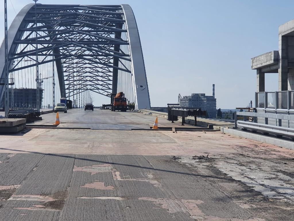 Будівництво Подільського моста в Києві: виявлено розкрадання 150 млн грн