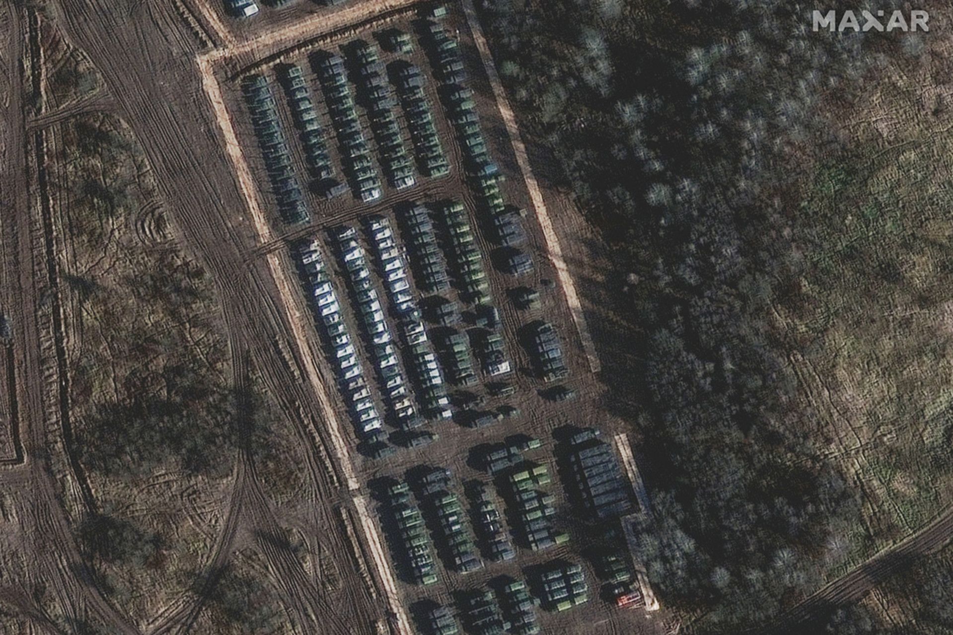 Сутникові знімки підтверджують нарощування військ РФ на кордоні з Україною - Politico, фото