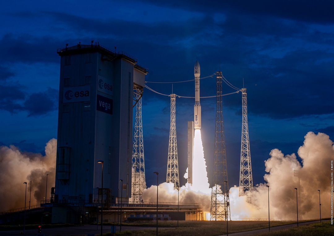 Французькі розвідувальні супутники вивела на орбіту ракета-носій з українським двигуном
