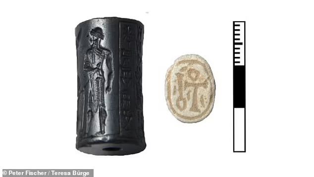 На Кіпрі знайшли стародавні прикраси з Єгипту і печатку з Месопотамії, фото