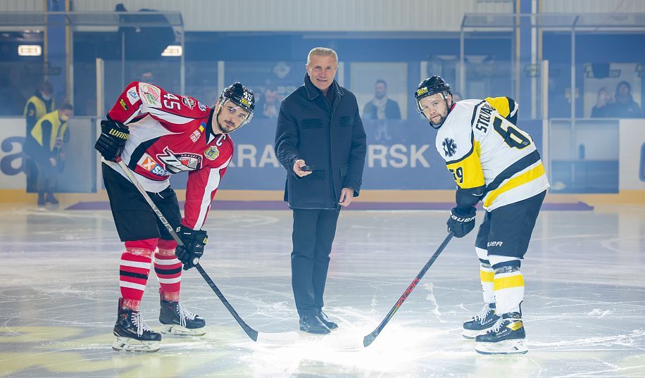 В Україні взяв старт альтернативний національному чемпіонату турнір — хокейна Суперліга
