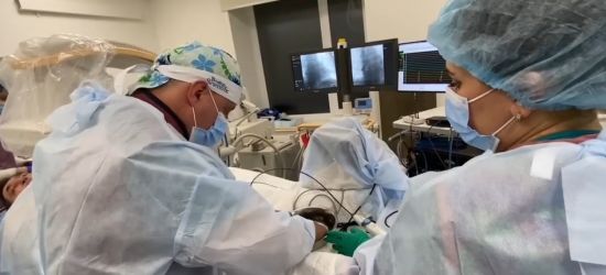 У Львові кардіохірурги вперше заморозили серце пацієнта