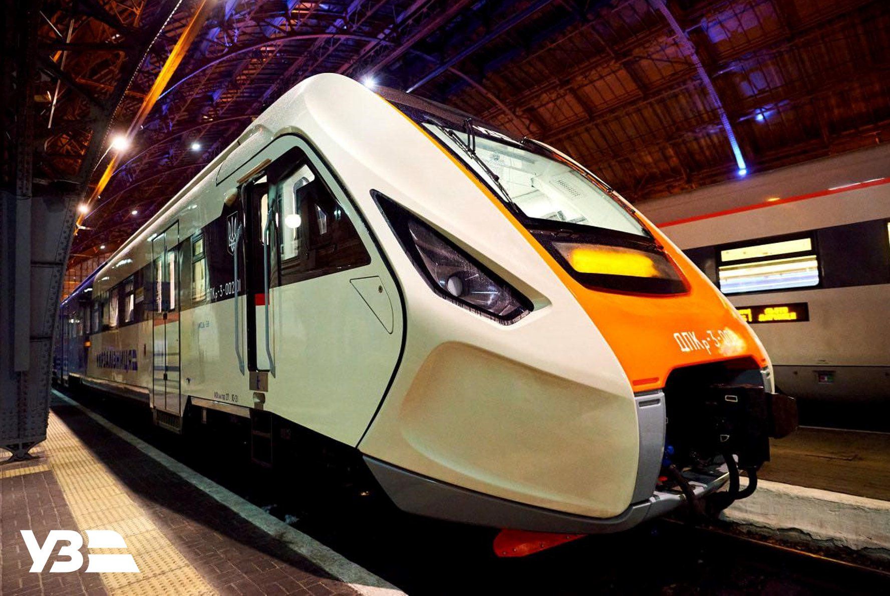 Новим поїздом пасажири можуть менш ніж за 5 годин доїхати до станції Татарів (Буковель).