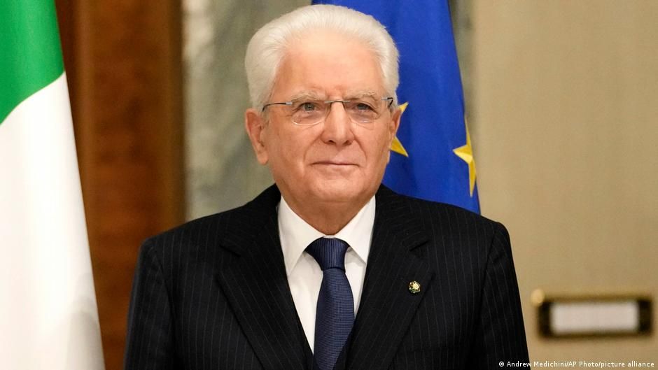 Виборча трагікомедія: в Італії не знайшли гідного нового президента, тому залишили попереднього