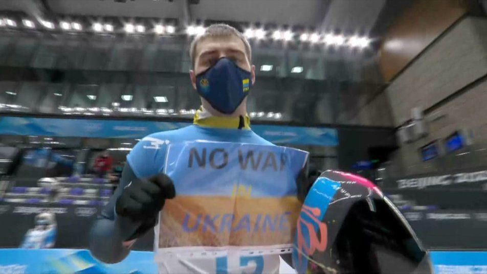 Ні війні в Україні: Владислав Гераскевич провів мовчазний протест на Олімпіаді