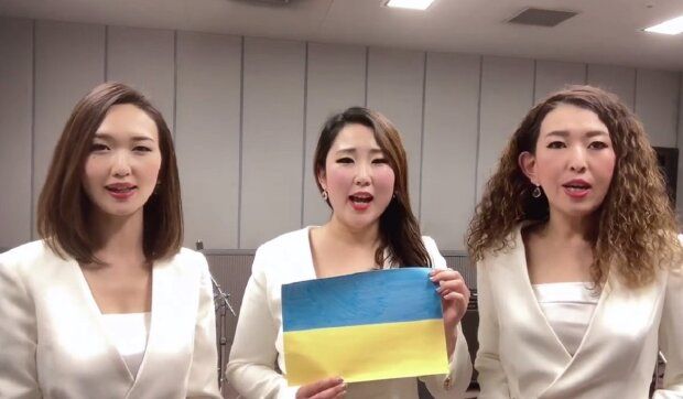 Японські дівчата підтримали український народ, виконавши Гімн