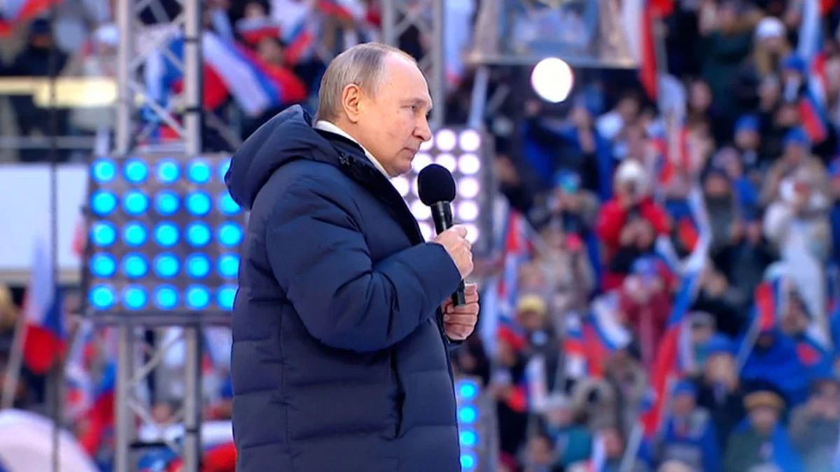 Промова Путіна у Лужниках перервалася на усіх телеканалах