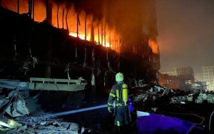 Російські окупанти обстріляли Подільський район у Києві, є жертви