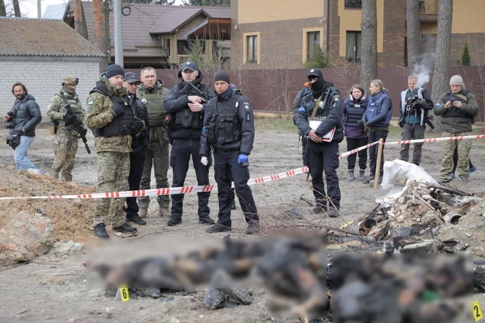 У Бучі російські нелюди спалювали людей та убивали вагітних жінок