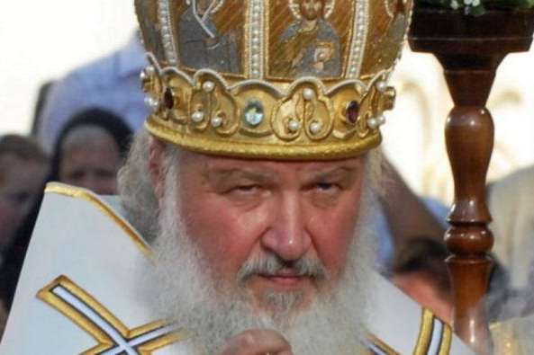 Московський патріарх Кирило залякує своїх прихожан «українськими ворогами» і закликає воювати за путіна