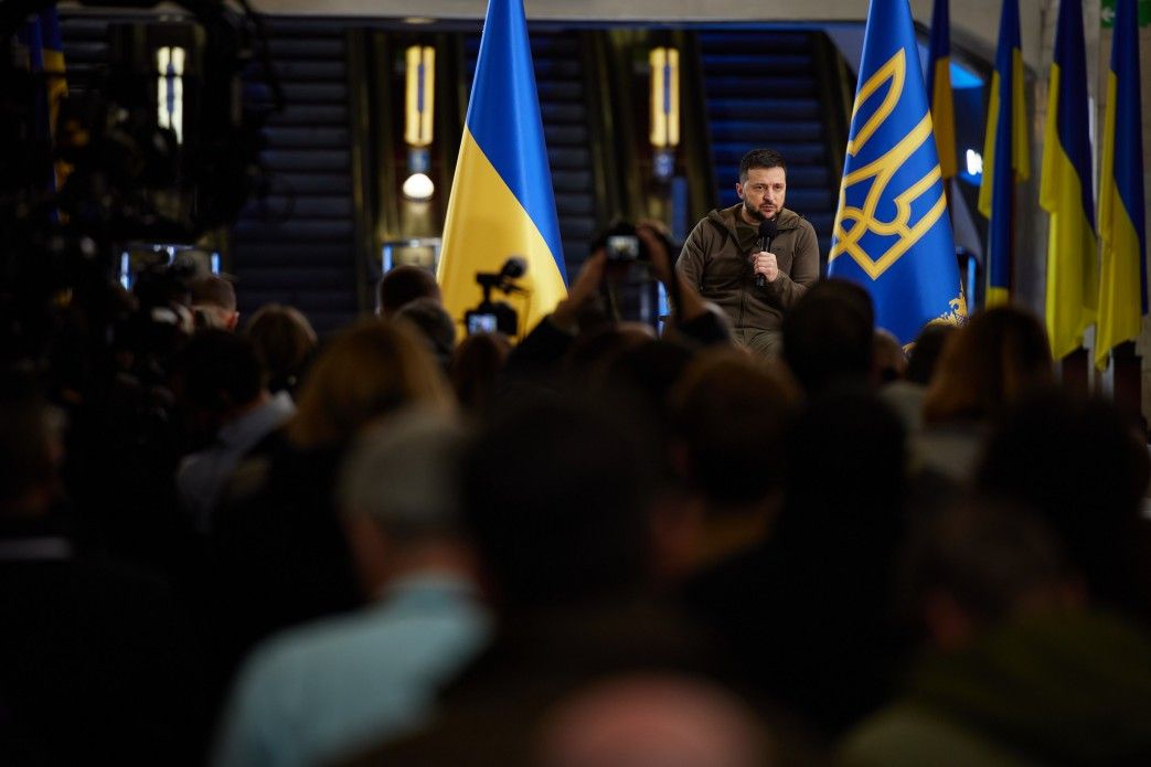 Пресконференція Президента України проходила у досить незвичній обстановці - на станції метро.