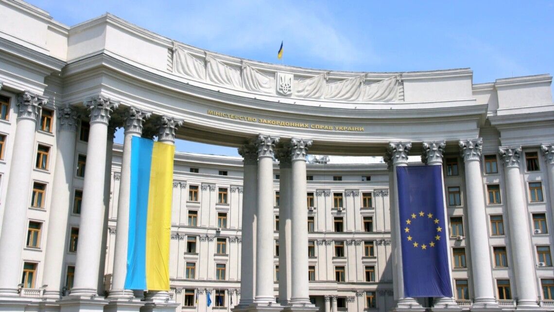 Посольства різних країн повертаються до Києва