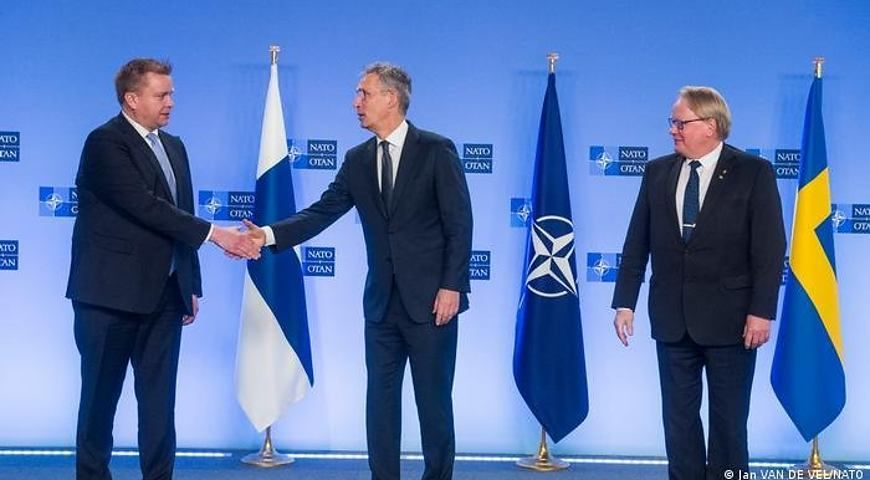 Президент і прем'єр Фінляндії офіційно підтримали вступ до НАТО