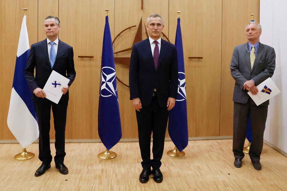 Швеція й Фінляндія офіційно подали заявки на вступ до НАТО, фото