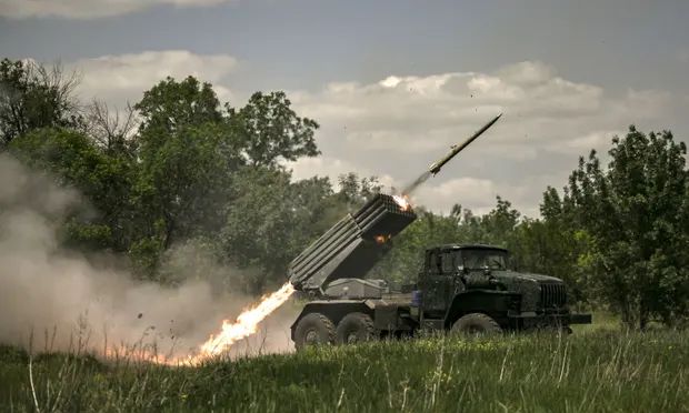 Україна потерпає від нестачі боєприпасів, вкрай необхідна західна зброя – Скібіцький