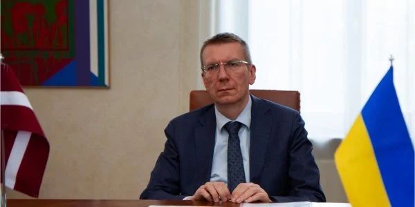 Голова МЗС Латвії «привітав» росіян з днем рф