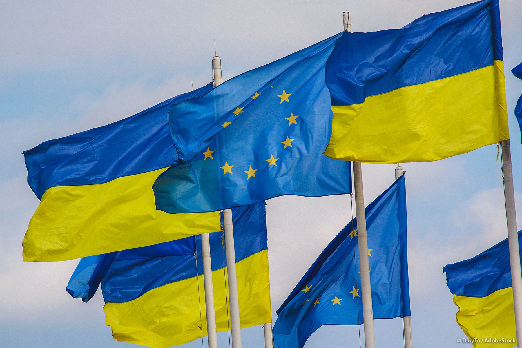 Історична мить: Україні надали статус кандидата на вступ до ЄС