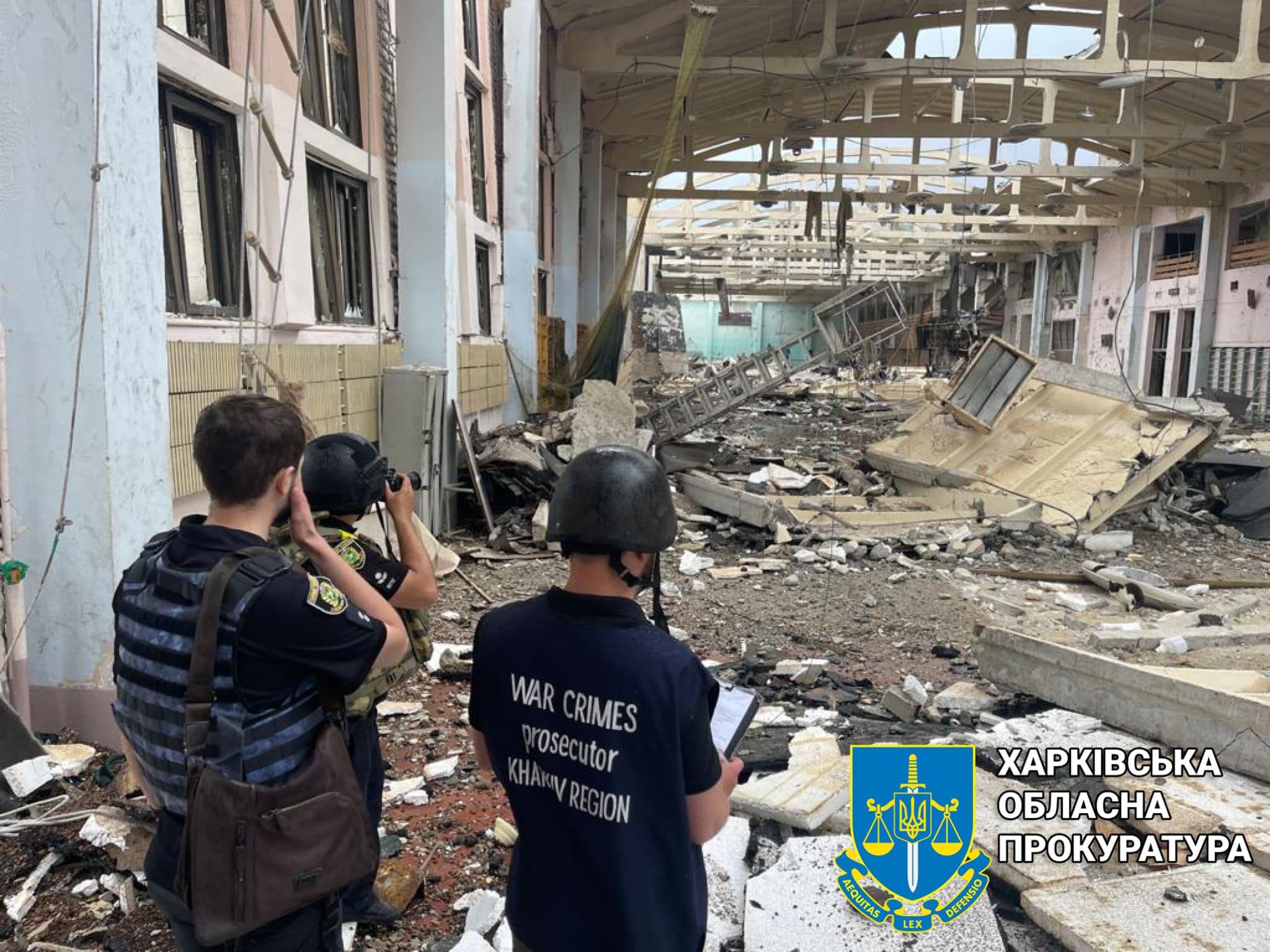 Знищений рашистами спортивний комплекс одного з навчальних закладів Харкова