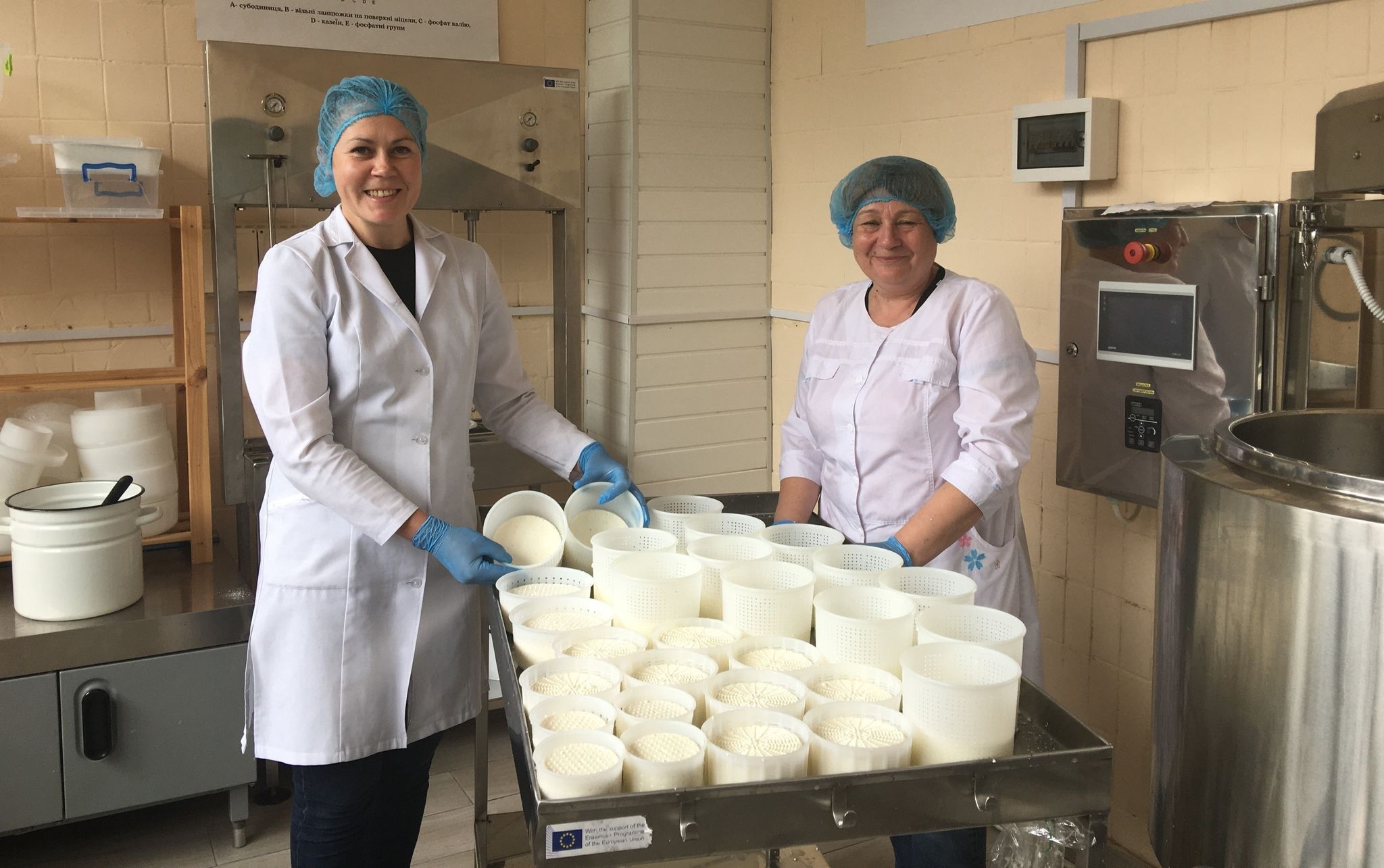 У Полтавському державному аграрному університеті виготовляють смаколики для вимушених переселенців