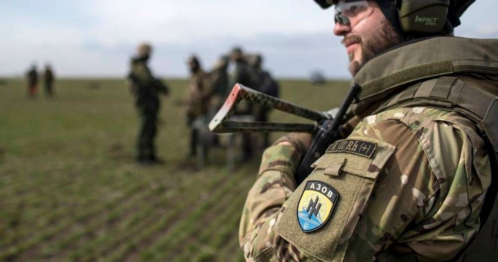 Окремий загін спецпризначення «Aзов» входить до складу 12-ї бригади оперативного призначення Нацгвардії України.