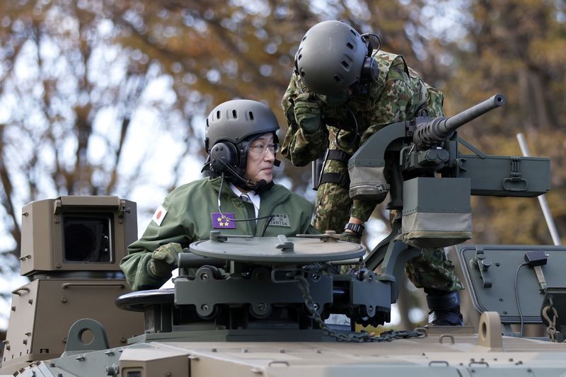 Японія подвоїть витрати на армію і матиме найбільший військовий бюджет у світі
