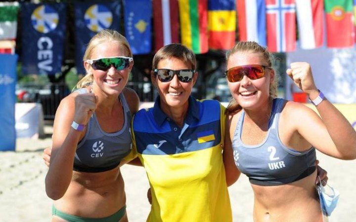 Українки Дар’я Романюк та Єва Сердюк стали чемпіонками світу з пляжного волейболу