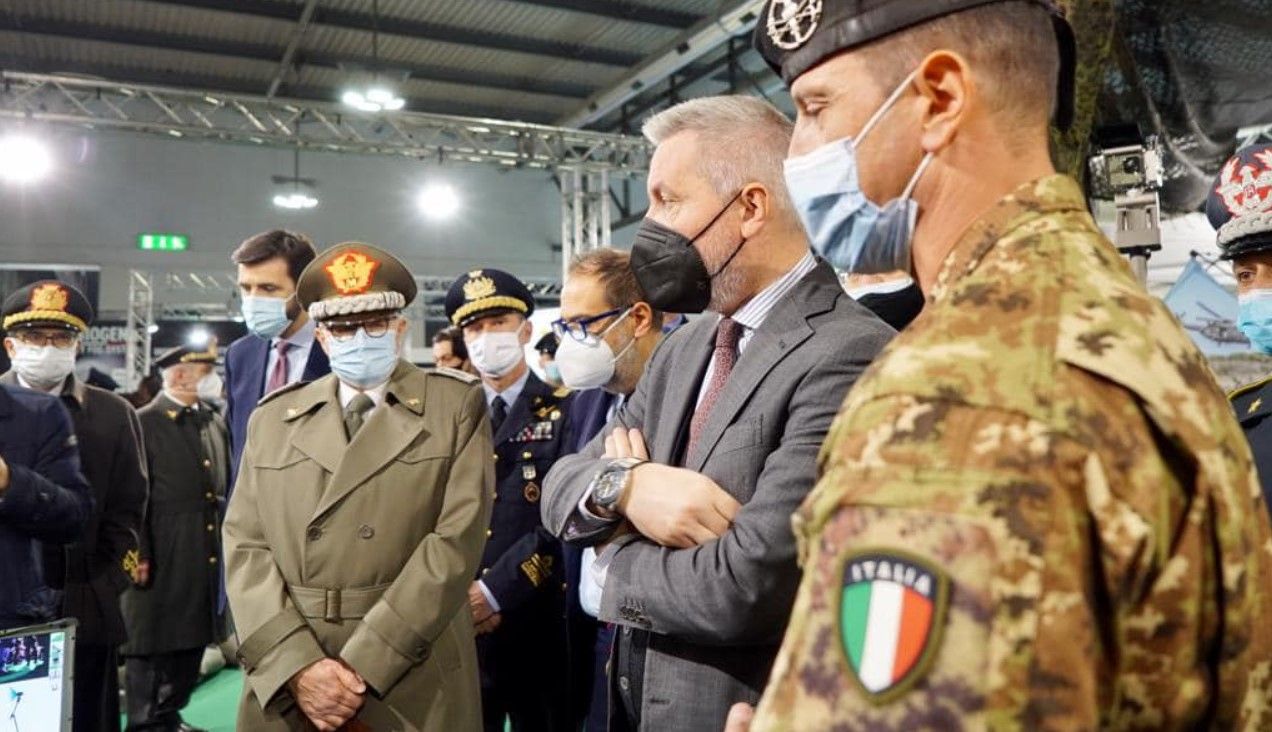 Міністр оборони Італії Лоренцо Гуеріні повідомив, що Україна незабаром отримає військову допомогу від їхньої країни