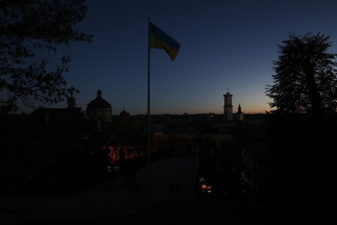 Ракетний удар по Львову: третина міста без світла