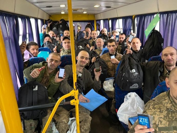 Україна звільнила з полону 32 воїнів ЗСУ