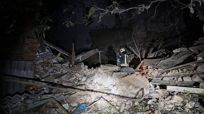 Знищений росіянами житловий будинок у Миколаєві.
