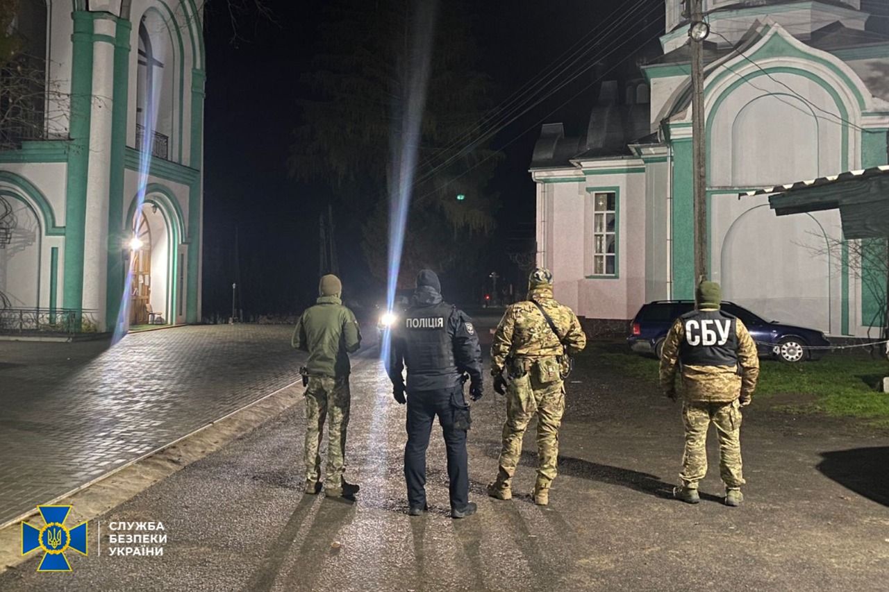 СБУ завітало до осередків московської церкви в Україні.
