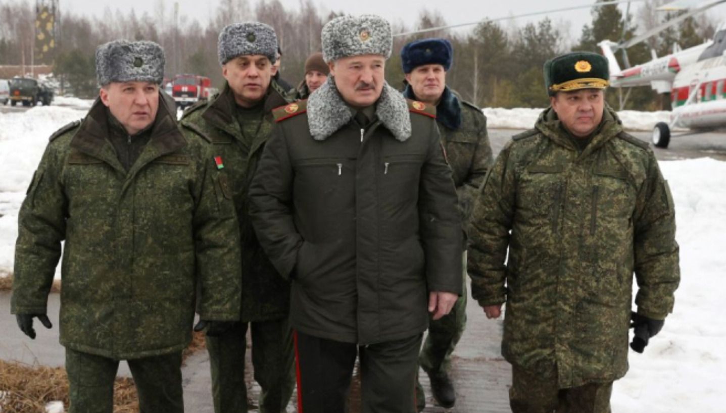 Лукашенко вирішив перевірити бойову готовність своєї кількатисячної армії