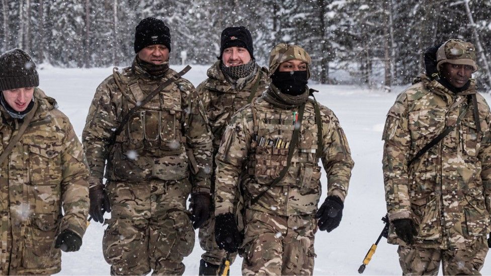 У лісах Латвії солдати НАТО заспівали «Щедрик», відео