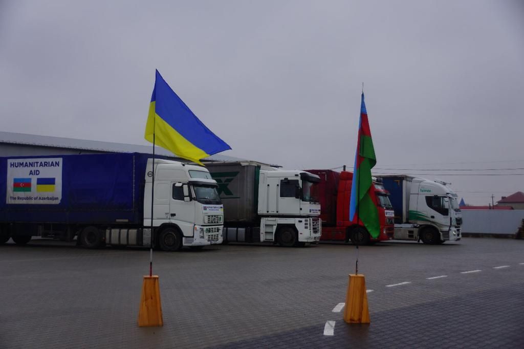 Азербайджан надіслав вантаж енергетичного обладнання для України