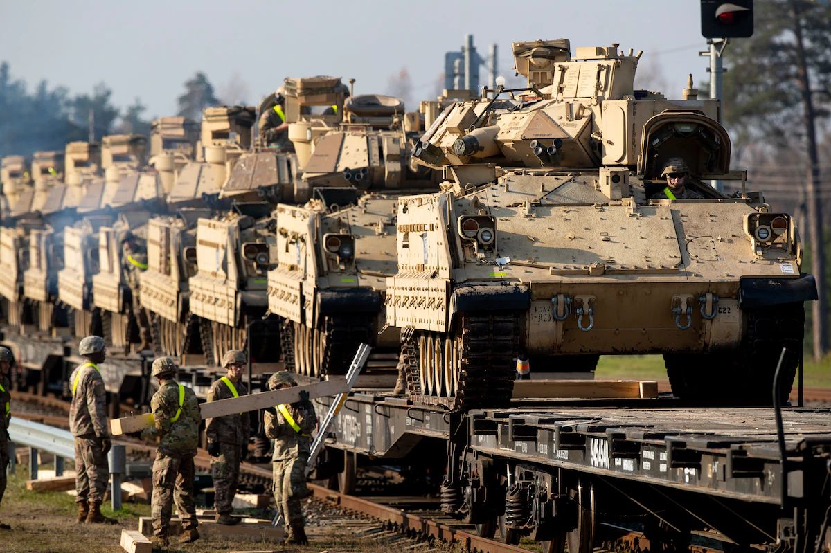 США постачатимуть ЗСУ бронемашини, але не  танки Abrams