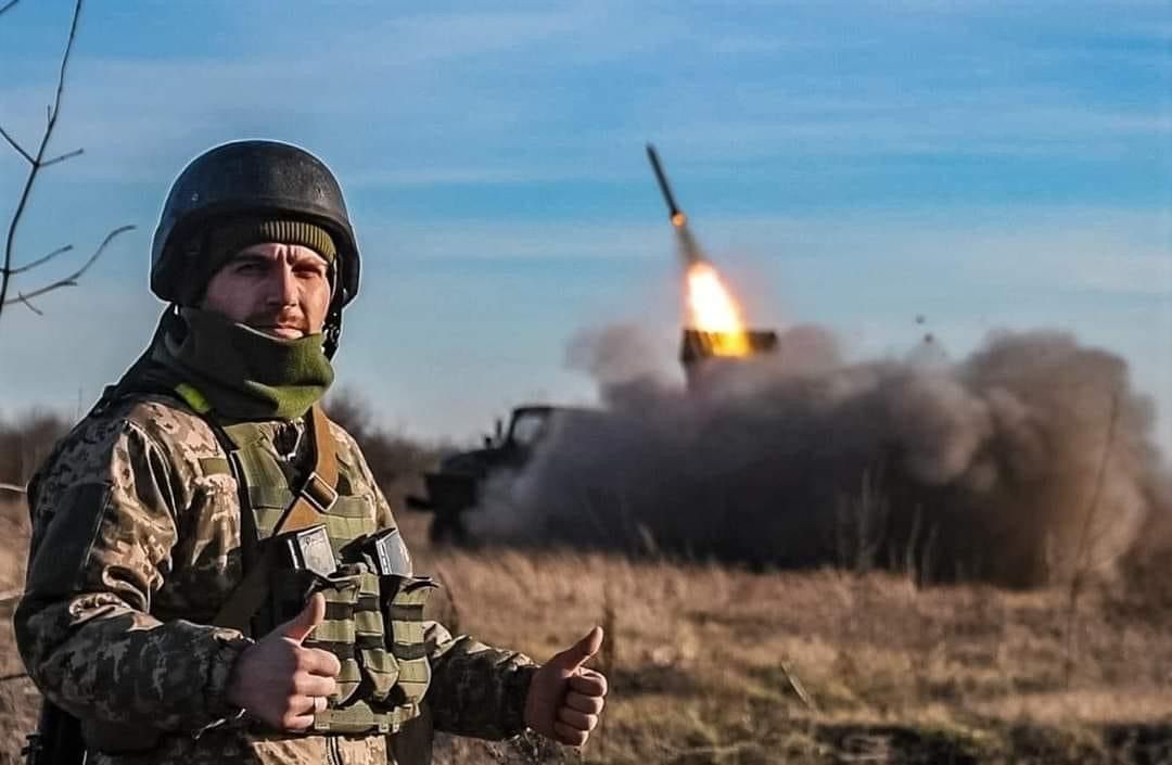 Українській армії довіряє увесь украінський народ.
