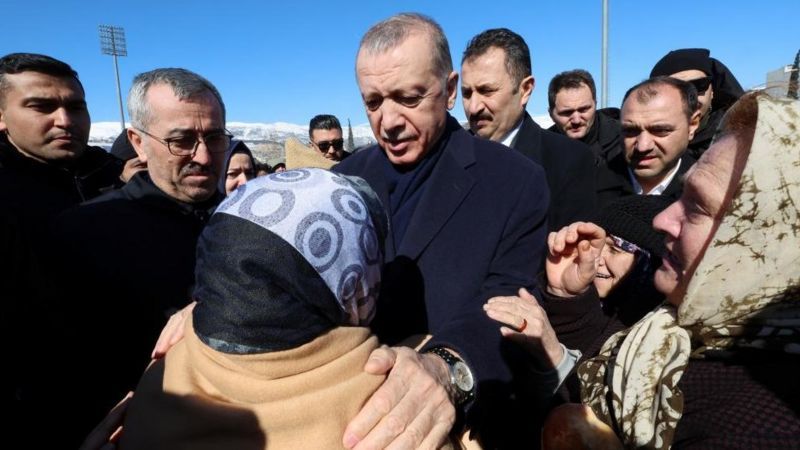Президент Туреччини Реджеп Тайіп Ердоган приїхав до постраждалих від землетрусу