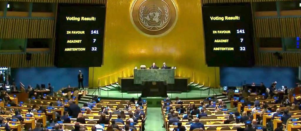 Генасамблея ООН ухвалила резолюцію з формулою миру від України
