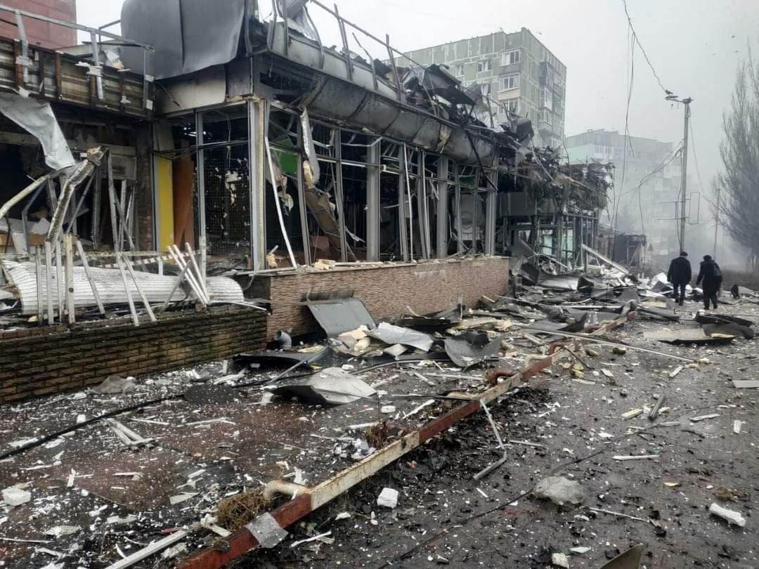 Рашисти вгатили по Святогірську, загинув рятувальник ДСНС, четверо поранені, фото