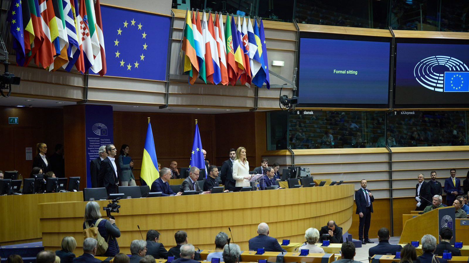 Річниця заявки на вступ до ЄС: Зеленський закликав розпочати переговорний процес