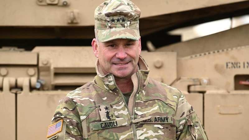 Командувач НАТО в Європі Каволі назвав втрати російських солдат і офіцерів в Україні