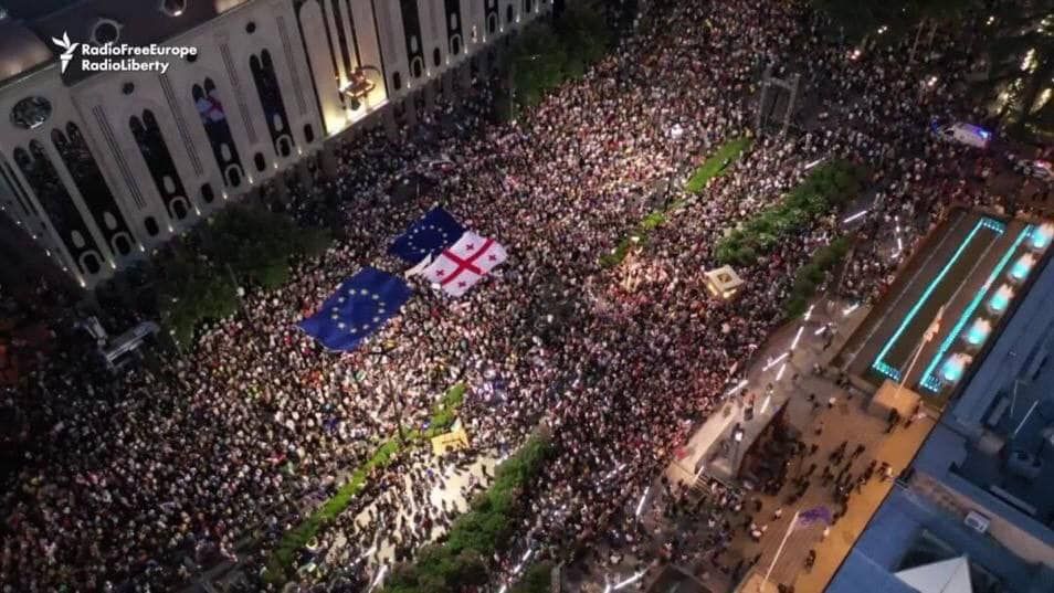 Багатолюдна акція протесту у столиці Грузії через закон про "іноагентів".