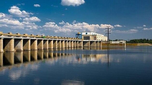 Каховське водосховище обміліло: росіяни пошкодили дамбу