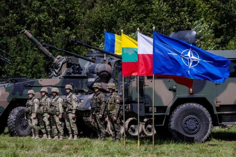 НАТО планує розмістити сотні тисяч військових на кордоні з рф