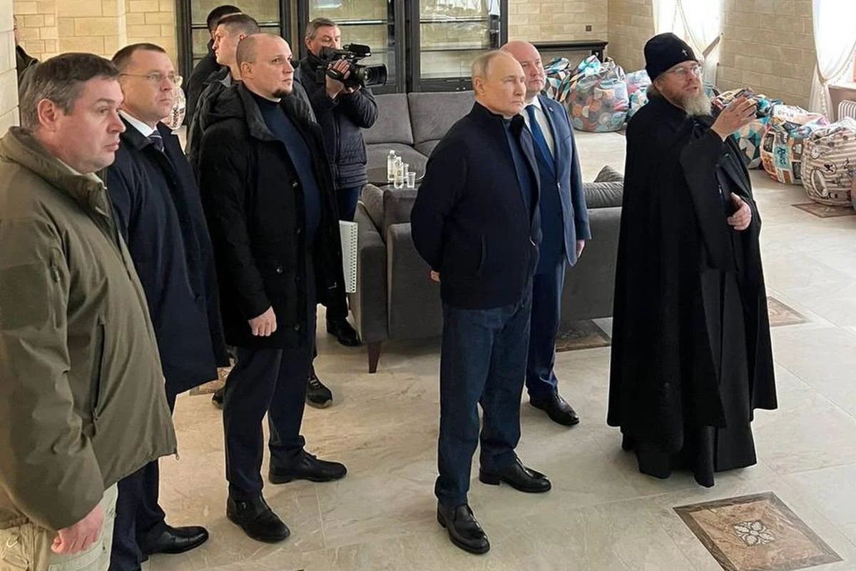 Кремль повідомив про відвідини путіним Маріуполя