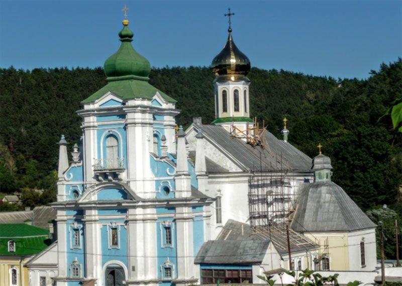 З Миколаївського собору в Кременці зник автентичний купол: поліція відкрила справу